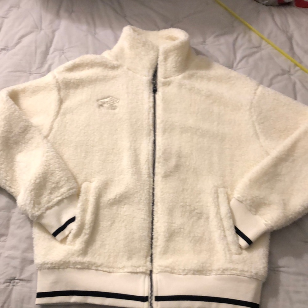 Umbro cream sherpa sweatshirt. Size small